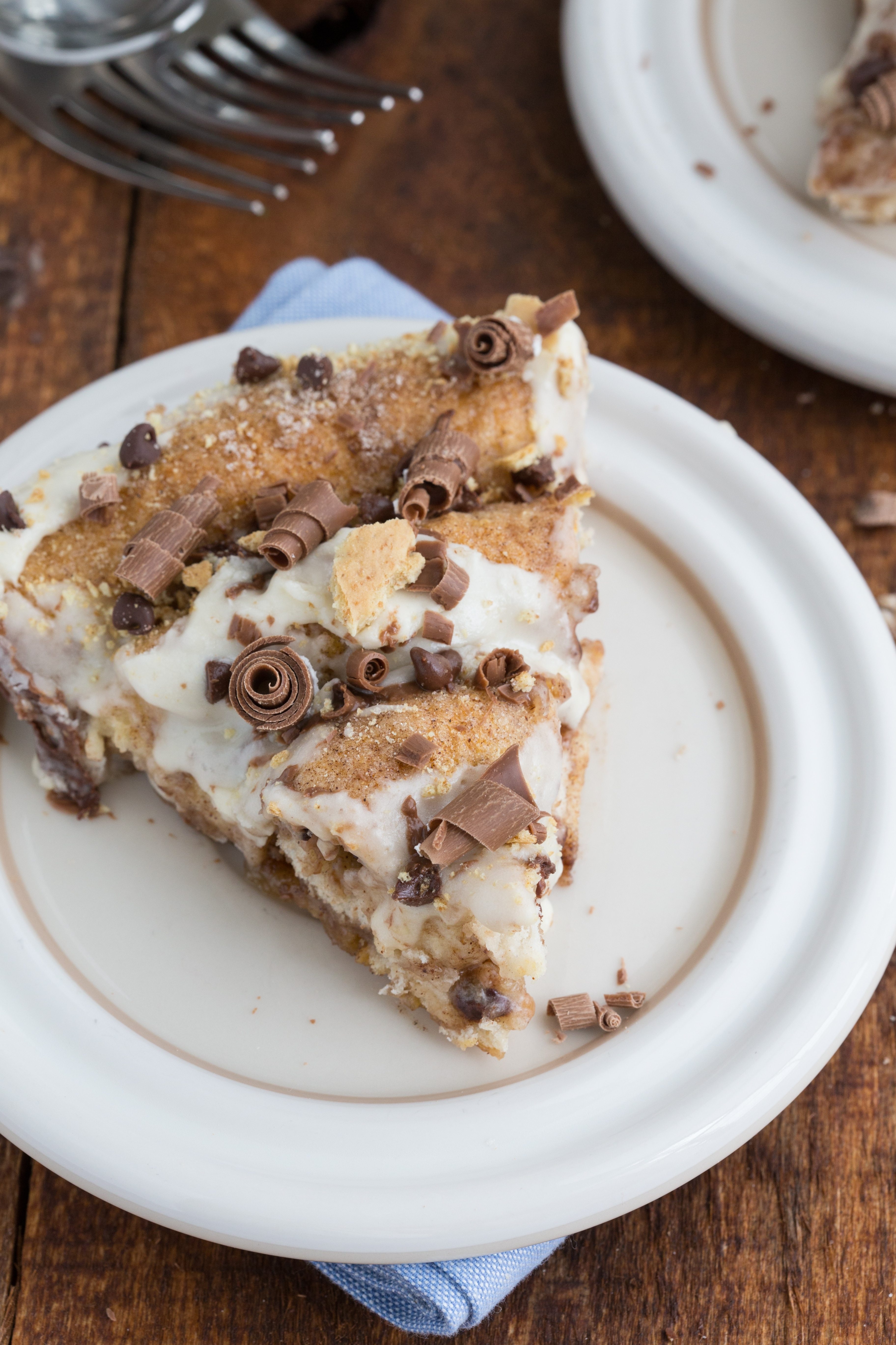 {30Minute, No Rise) S'mores Cinnamon Roll Cake Chelsea's Messy Apron