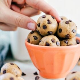 Chocolate Protein Balls