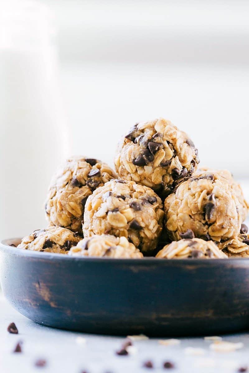 Image of the energy bites stacked together in a bowl