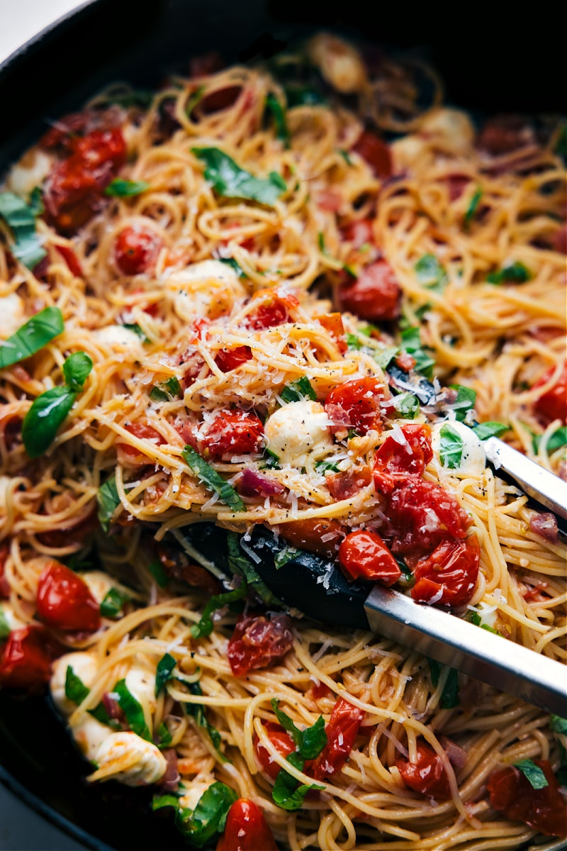 Overhead image of the Zesty Italian Pasta