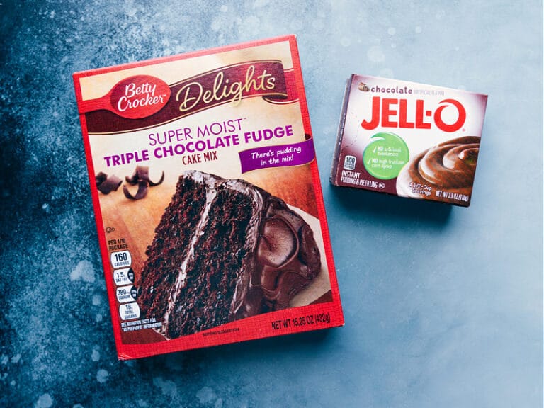 Cake Mix Cupcakes {Double Chocolate!} Chelsea's Messy Apron