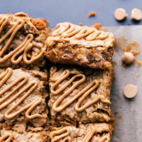 Soft-Baked Oatmeal Breakfast Bars