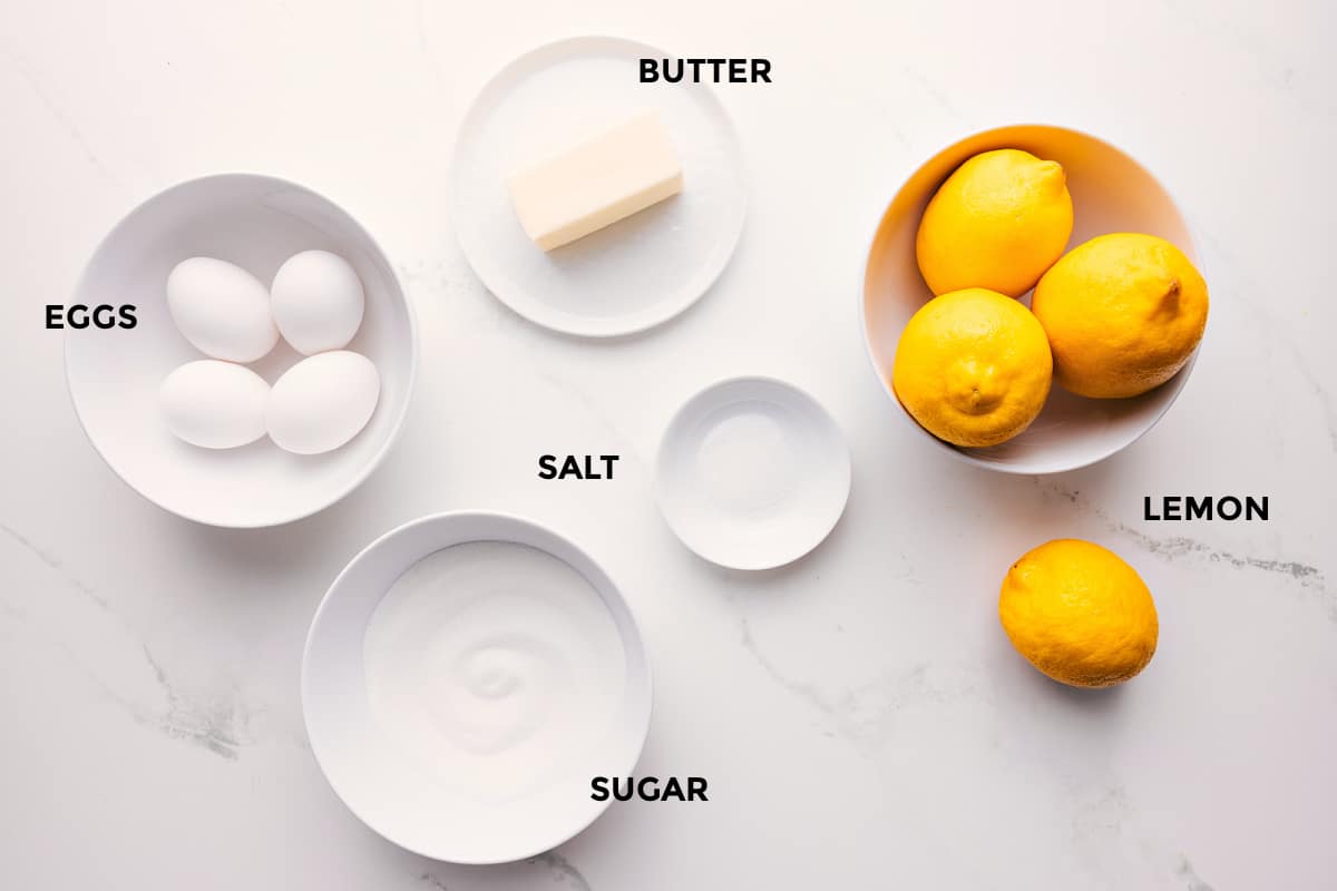 Lemon Curd is a delicious dessert spread and topping made with lemons, butter, sugar, and eggs. While you can sometimes buy it from a store (near pie fillings or jams), there is truly nothing like homemade lemon curd! Recipe via chelseasmessyapron #dessert #best #quick #easy #simple #citrus #breakfast #brunch #lemon #curd
