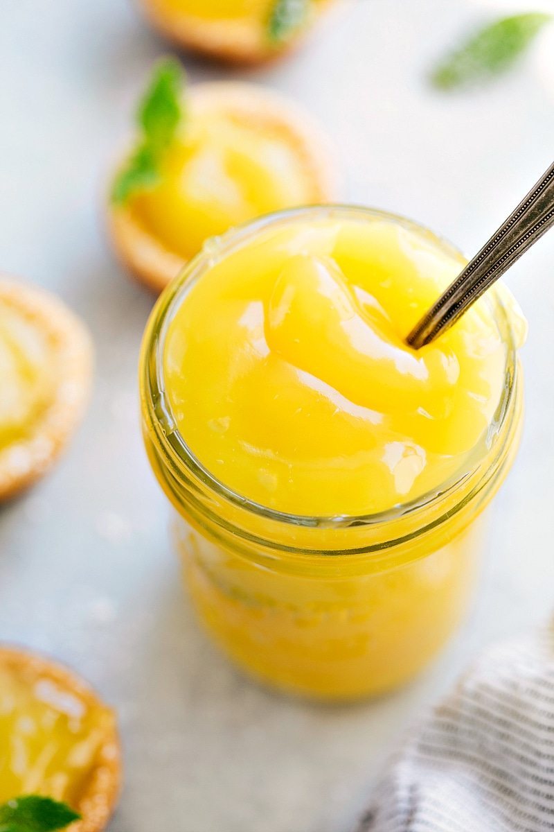 The BEST EVER easy lemon curd! Plus tons of ways to serve lemon curd and elevate ordinary desserts and dishes! chelseasmessyapron.com