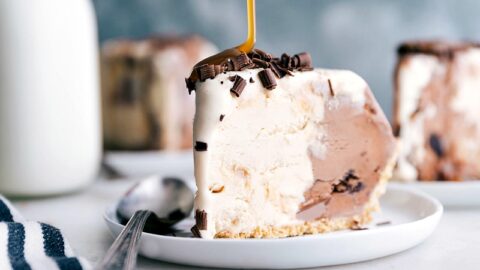 Ice Cream Pie {3-Ingredients!} - Chelsea'S Messy Apron