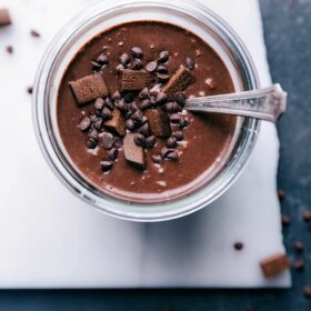 Chocolate Almond Overnight Oats