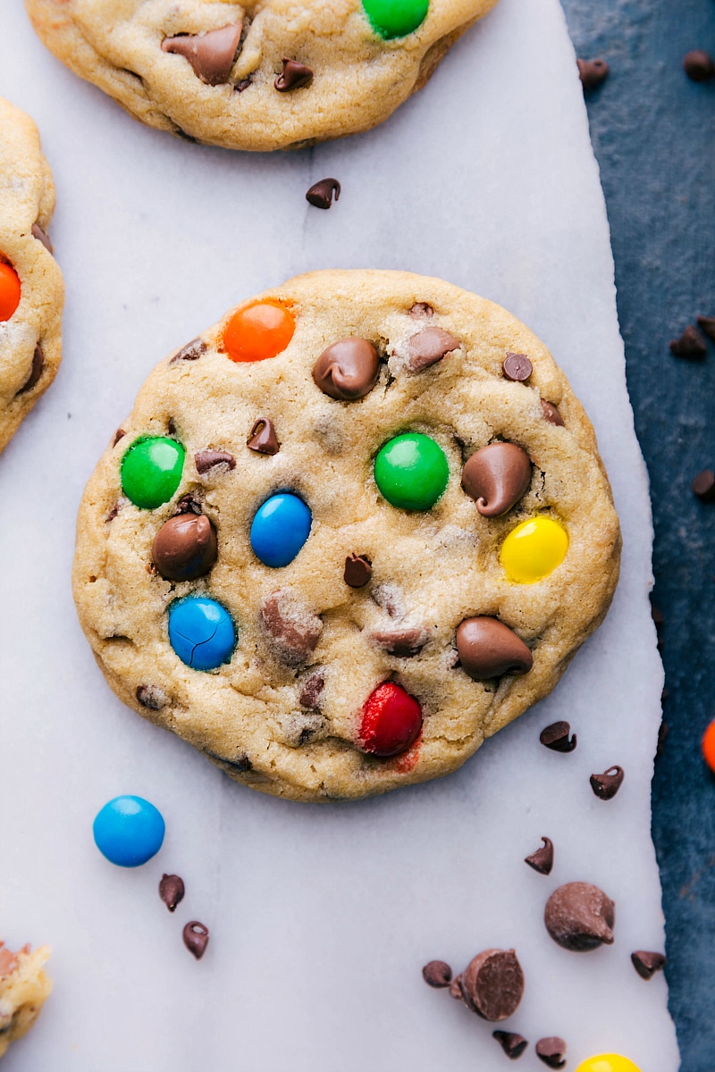 Bakery-Style Chocolate Mint M&M Cookies • baste cut fold