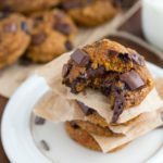 Healthy and flourless pumpkin chocolate chip cookies