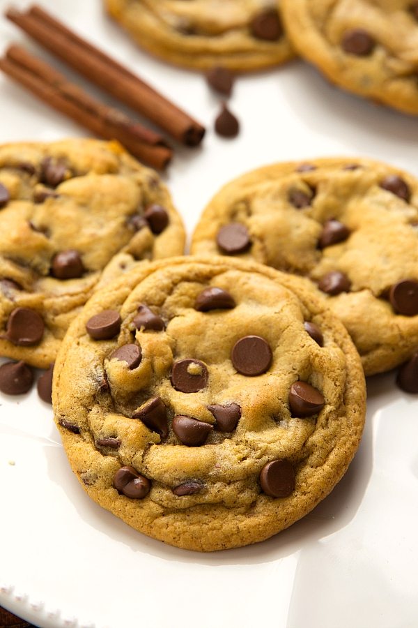 The BEST pumpkin chocolate-chip cookies