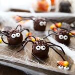 Oreo truffle Halloween spiders!