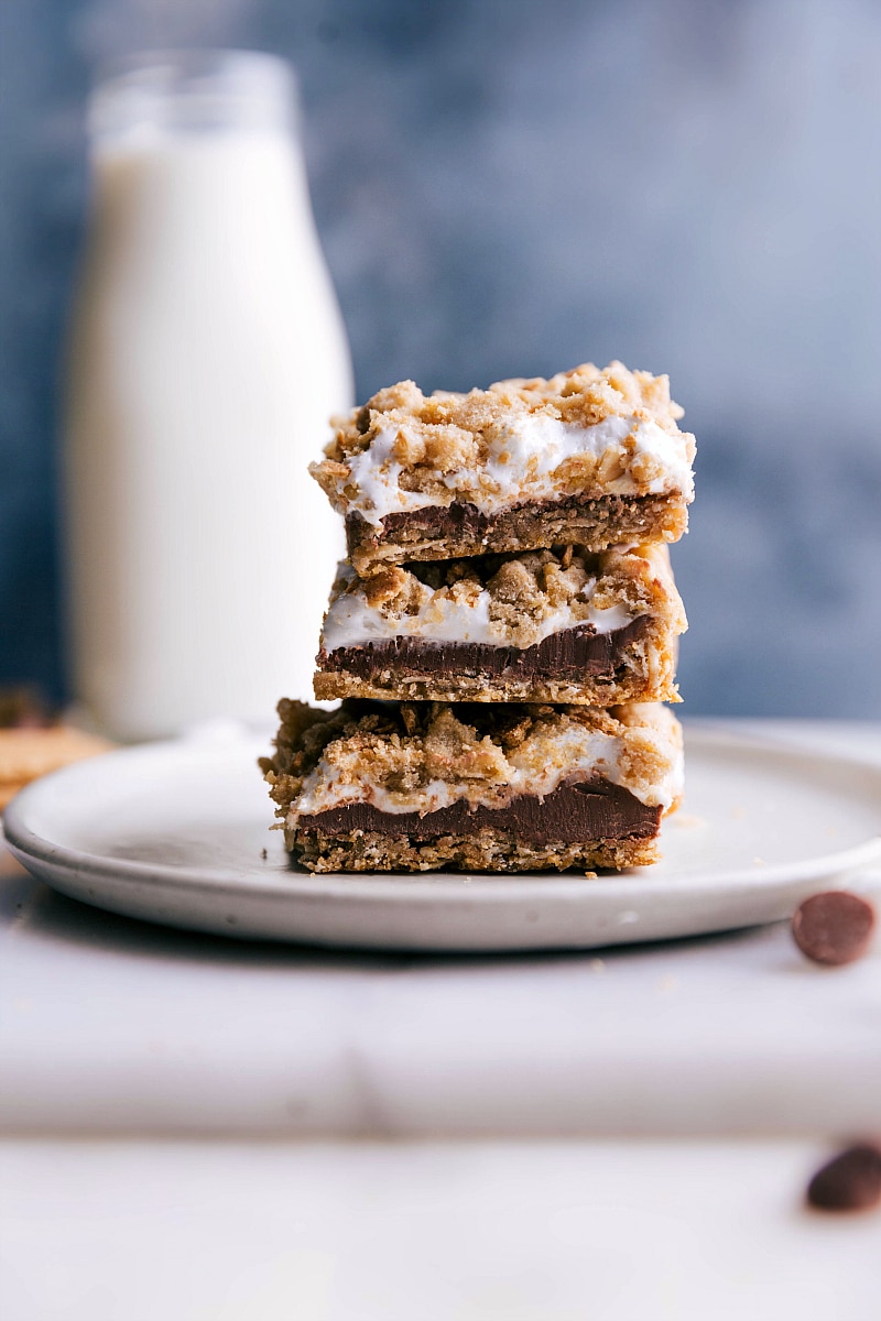 S'mores Cookie Bars (Gooey &amp; Chocolatey) Chelsea's Messy