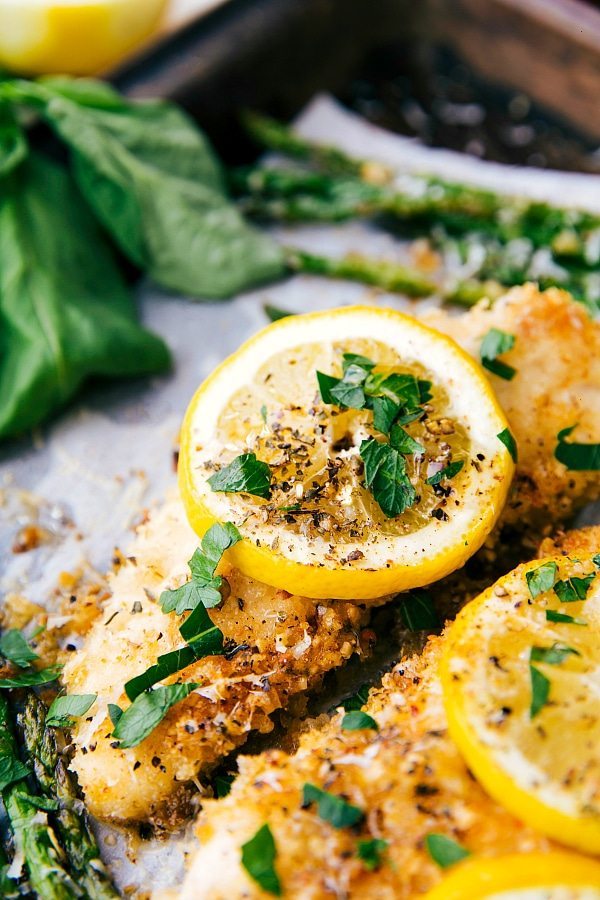 The best ONE PAN lemon garlic parmesan chicken and asparagus