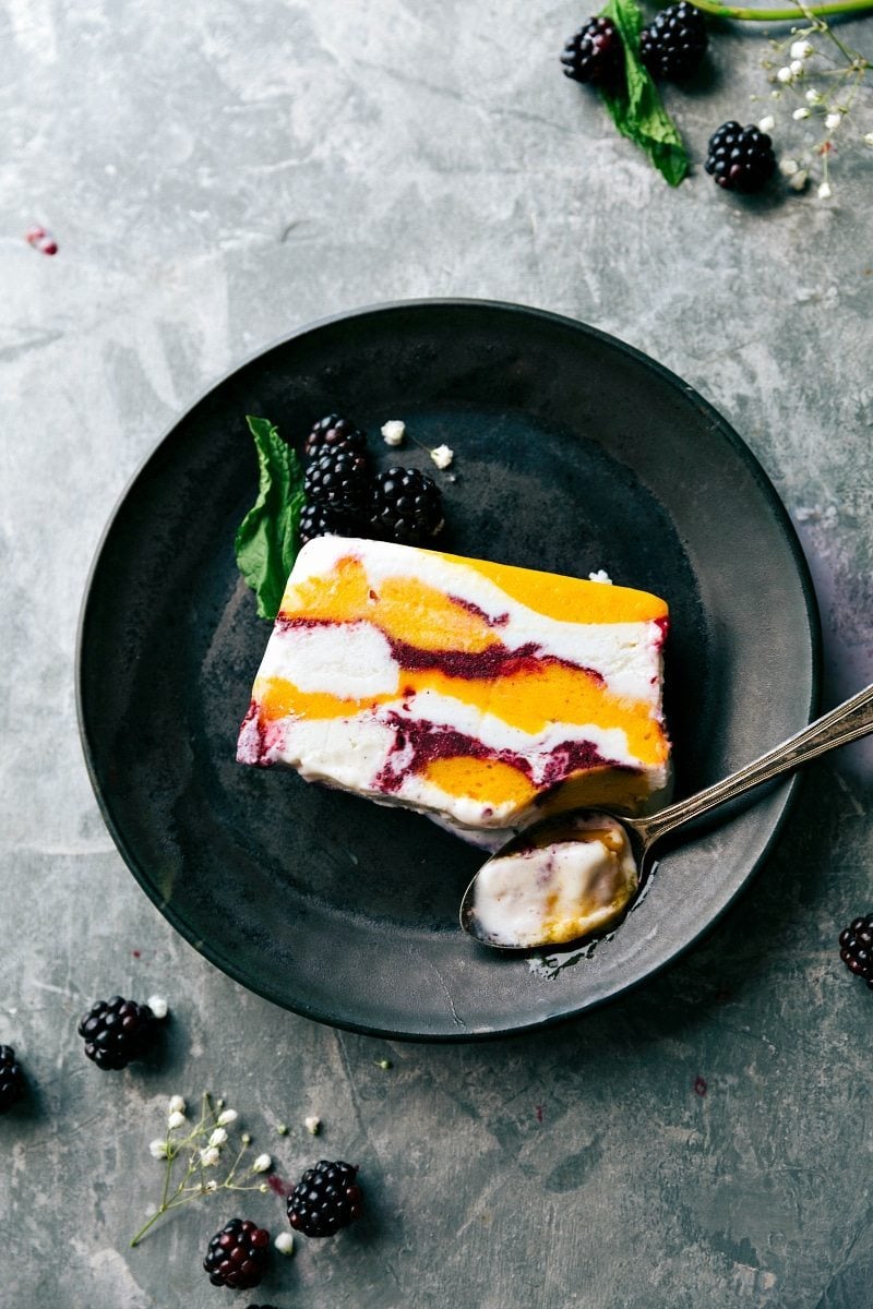 Only FIVE ingredients and a bread pan needed to make this impressive looking and beautiful dessert! Recipe from chelseasmessyapron.com