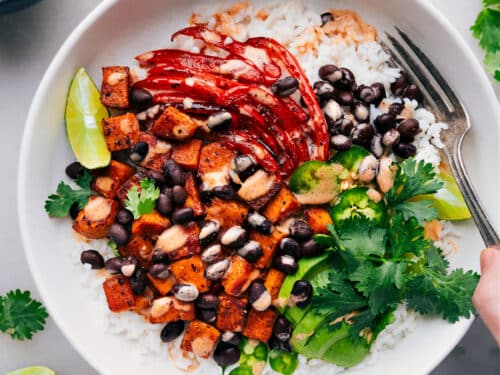 sweet potato and black bean bowls with avocado lime dressing Sweet Potato Black Bean Quinoa Bowl