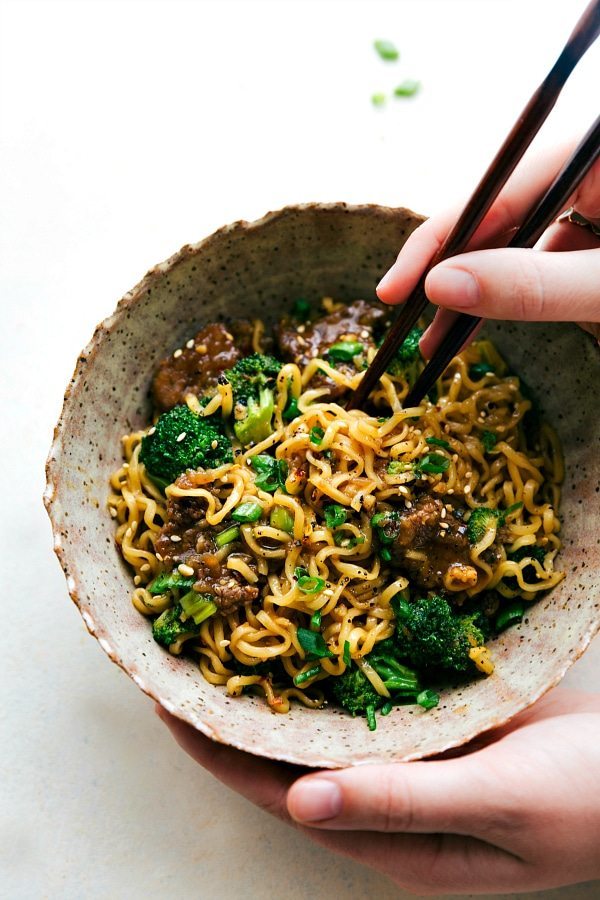 The best way to enjoy beef and broccoli -- over ramen noodles! A delicious and easy 30 minute dinner recipe! via chelseasmessyapron.com