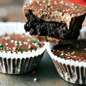 Thin Mint Oreo Cups – 2 Ways!