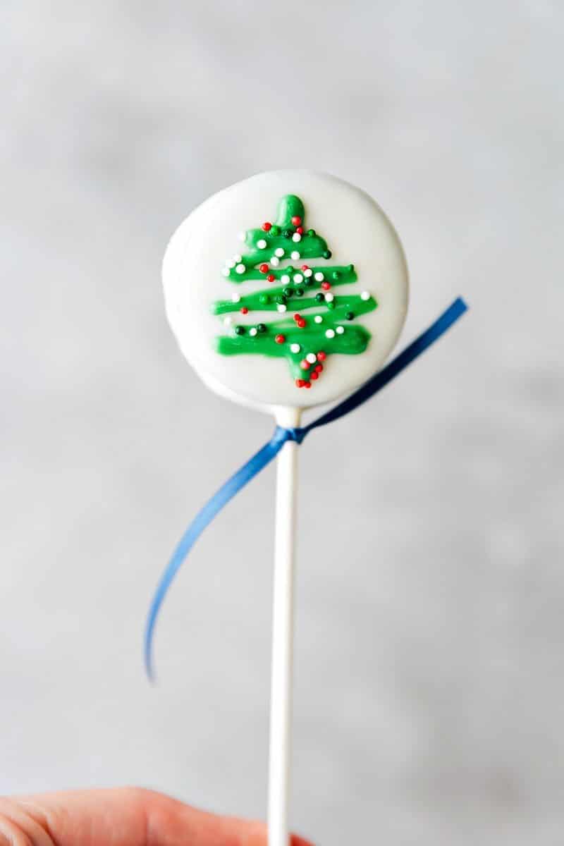 Image of the Christmas Tree Oreo Pop