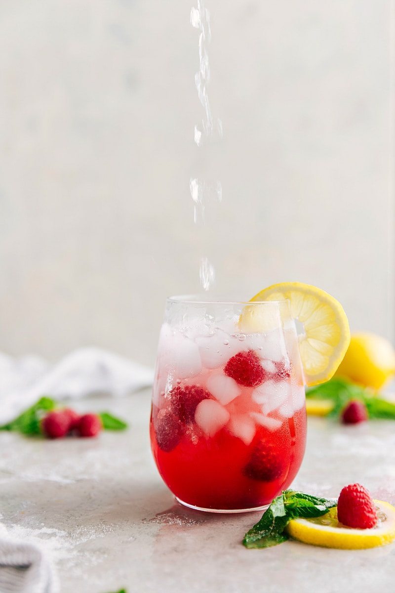 Image of the ready to drink raspberry lemonade