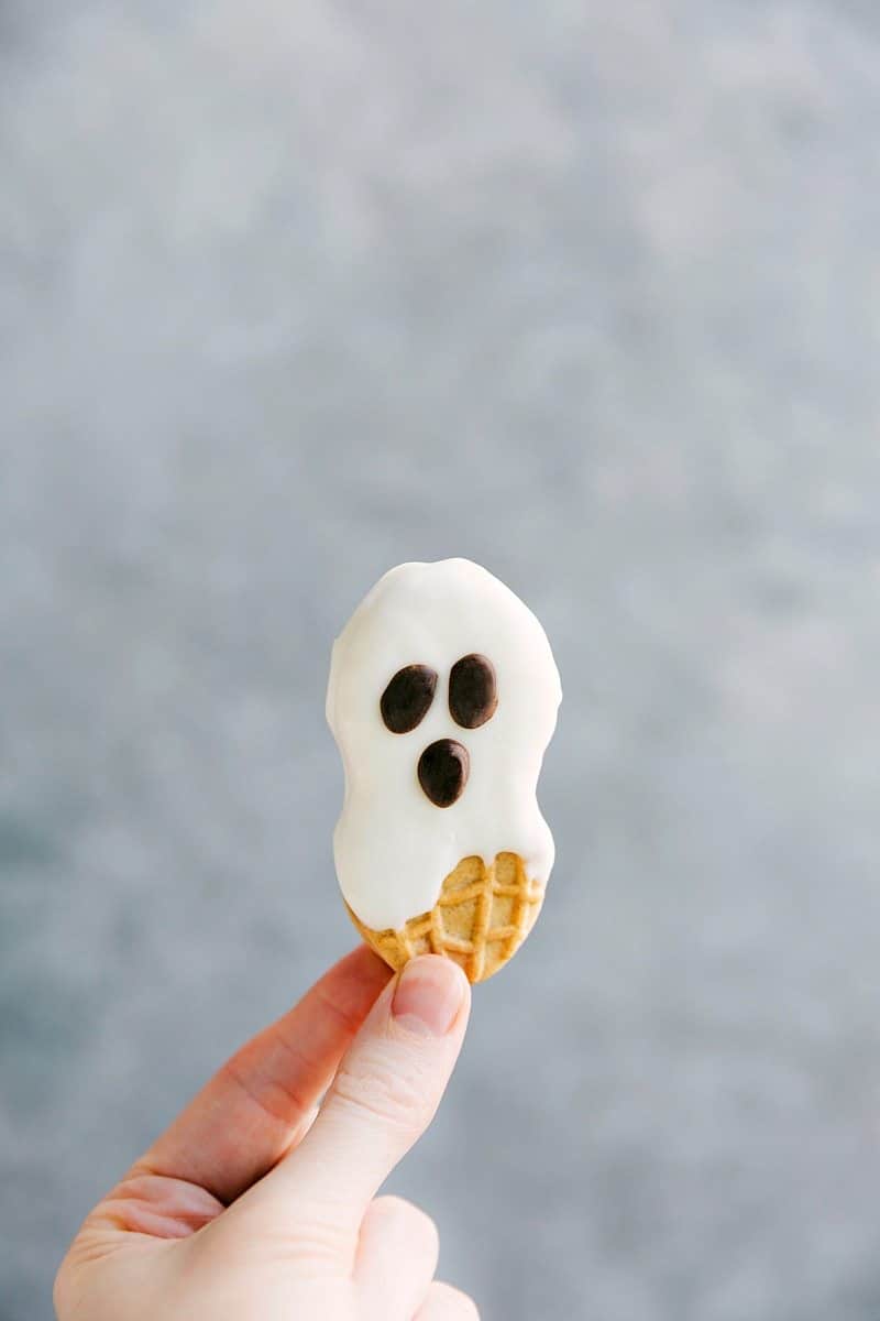 3-ingredients to make these adorable (and delicious) Halloween treats -- Monster Rice Krispies Treats, Peanut Butter Spider Cookies, Nutter Butter Ghosts, and Witch Finger Pretzels. chelseasmessyapron.com