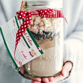 Peppermint Rice Krispie Treats