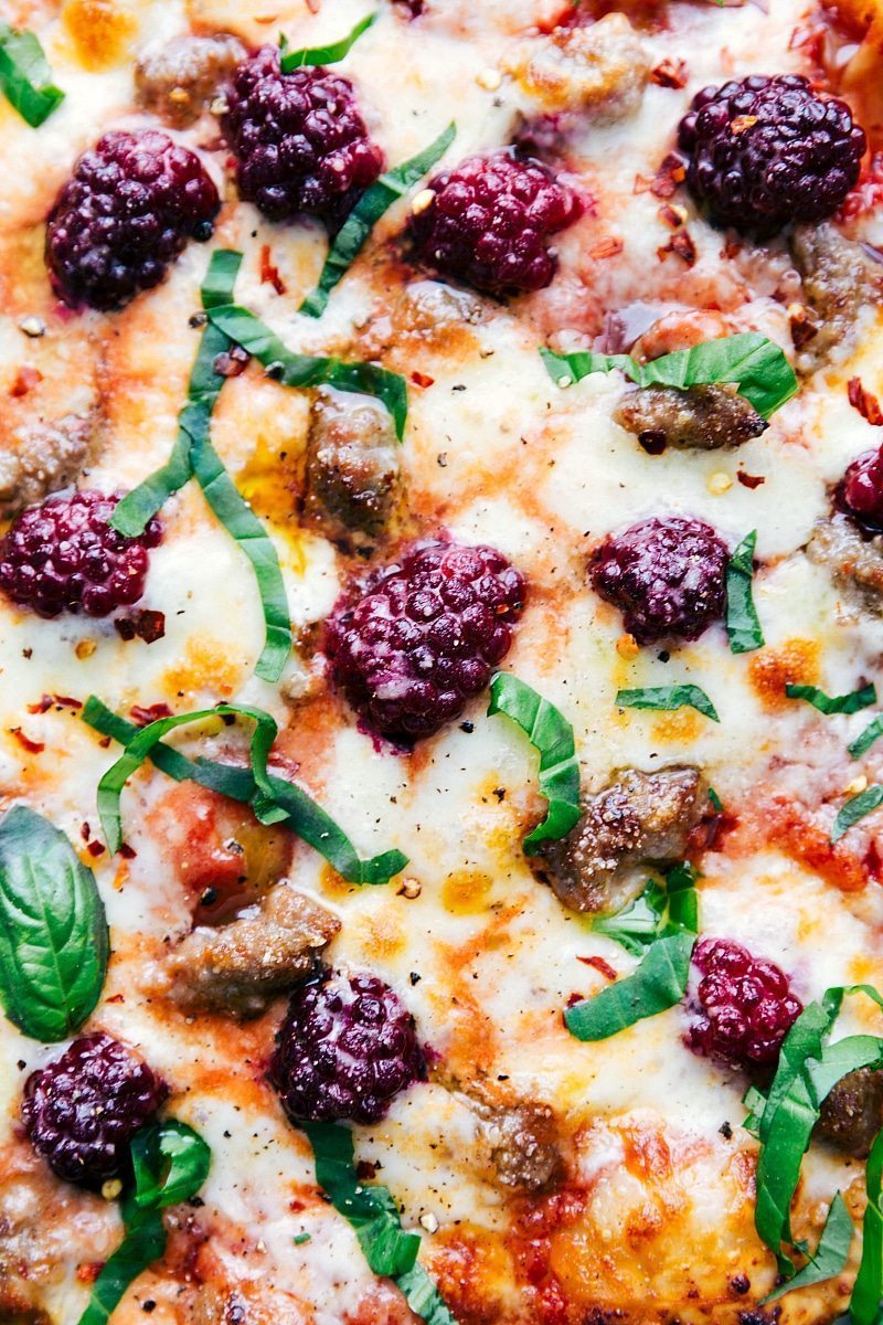 30-minute blackberry basil and sausage pizza | chelseasmessyapron.com | #pizza #blackberry #basil #easy #quick #familyfriendly #dinner #easy #healthy #health #blackberry #basil #pizza #crust