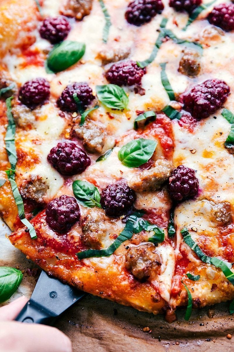 30-minute blackberry basil and sausage pizza | chelseasmessyapron.com | #pizza #blackberry #basil #easy #quick #familyfriendly #dinner #easy #healthy #health #blackberry #basil #pizza #crust