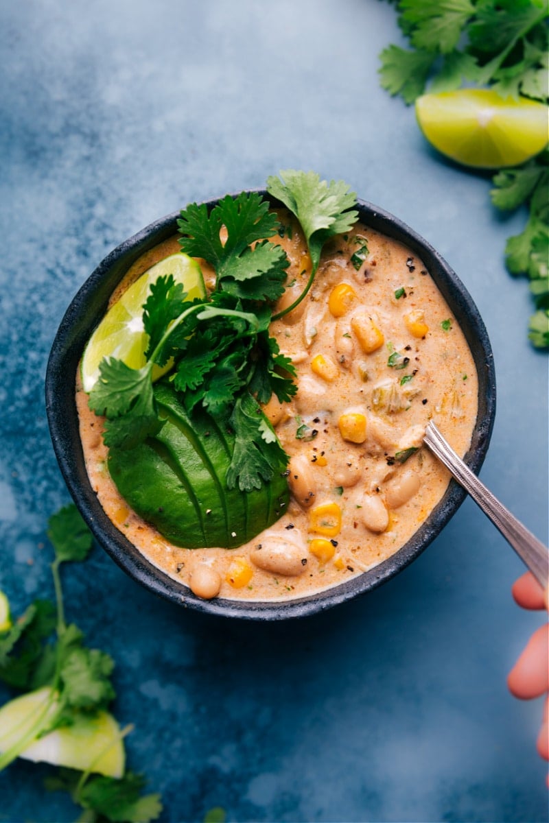 Overhead image of Crockpot White Chicken Chili