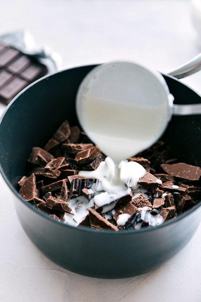 Easy Chocolate Fondue {5 Ingredients} Chelsea's Messy Apron