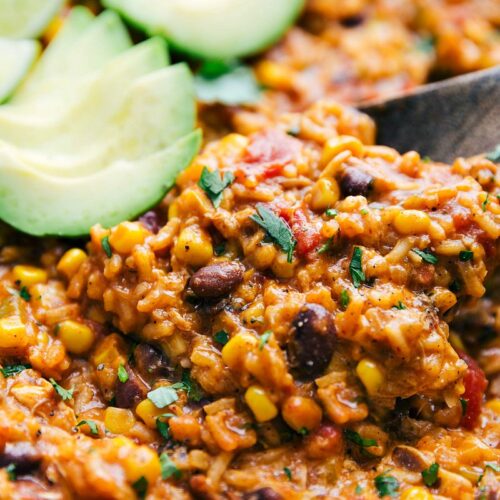 Chicken Burrito Bowls {Meal Prep} - Chelsea's Messy Apron