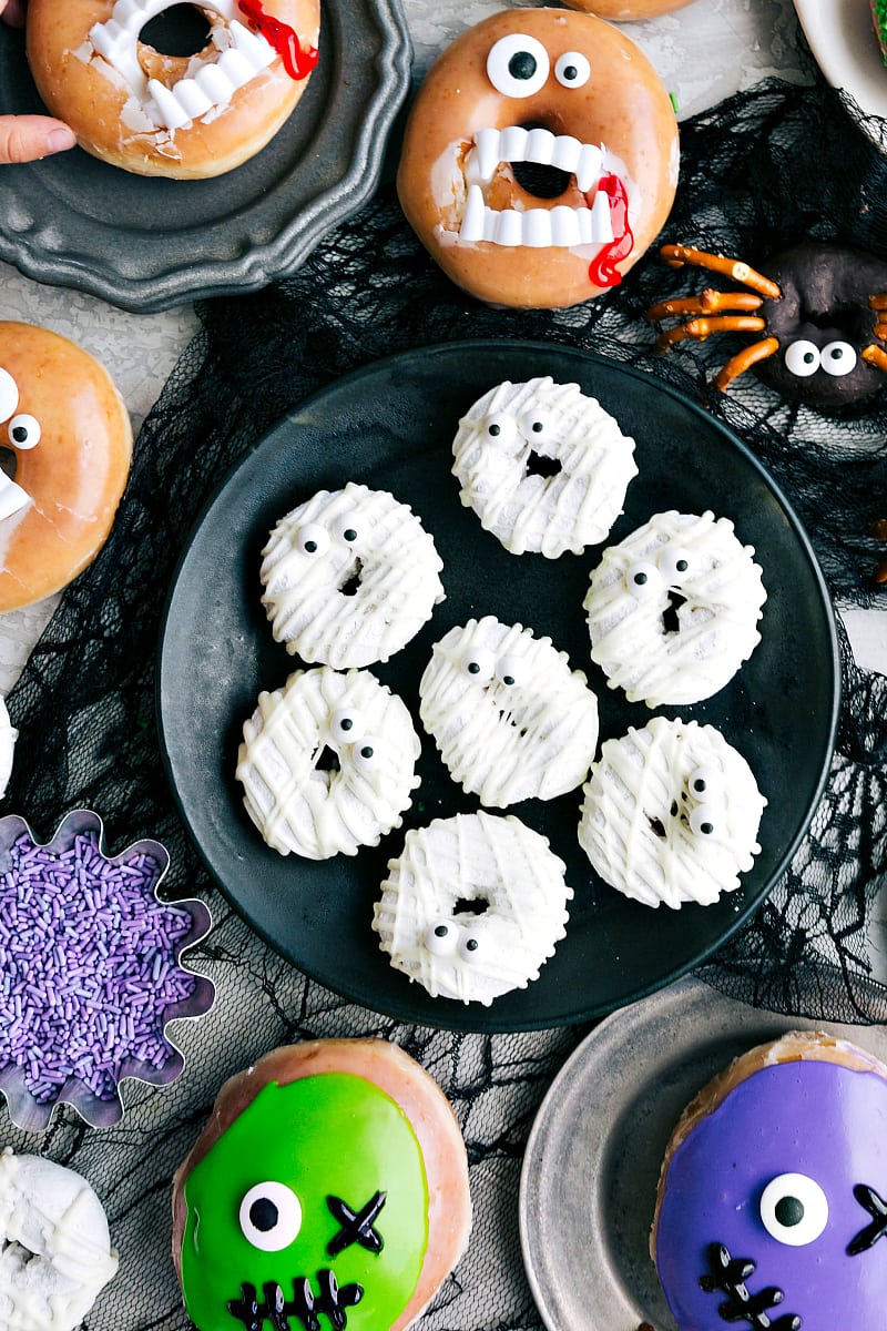 Mummy variation of the dessert with candy eyes and white chocolate drizzled.