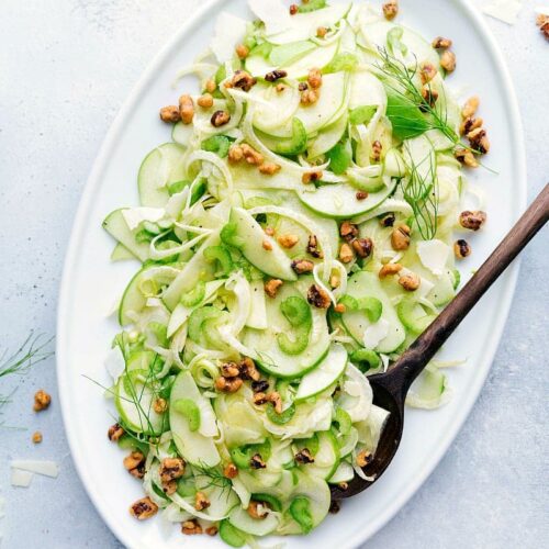 https://www.chelseasmessyapron.com/wp-content/uploads/2018/09/Apple-Walnut-Fennel-Salad4-500x500.jpg