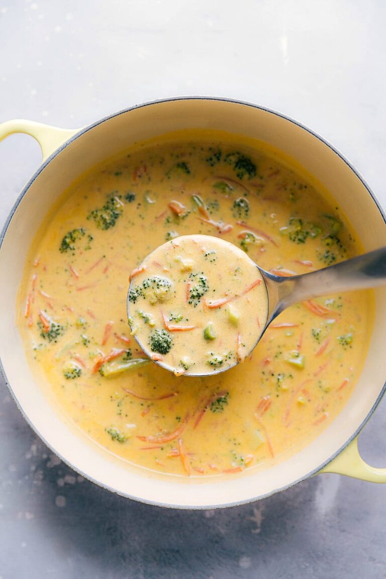 Broccoli Cheddar Soup {ONE Pot!} - Chelsea's Messy Apron