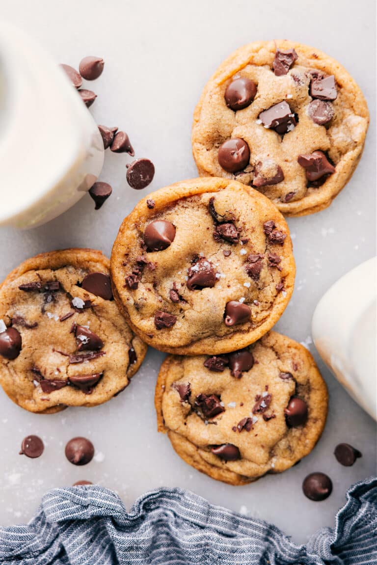 Chewy Coconut Oil Chocolate Chip Cookies