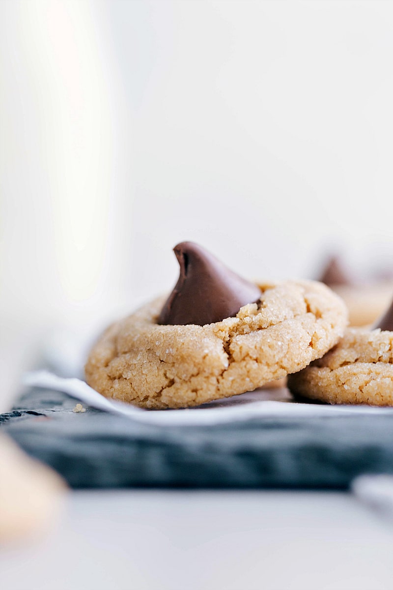 Peanut Butter Blossom Cookies