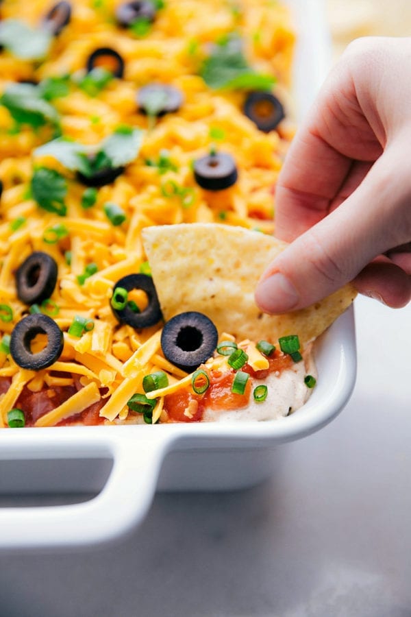 Easy 7 Layer Bean Dip {SO Easy!} Chelsea's Messy Apron