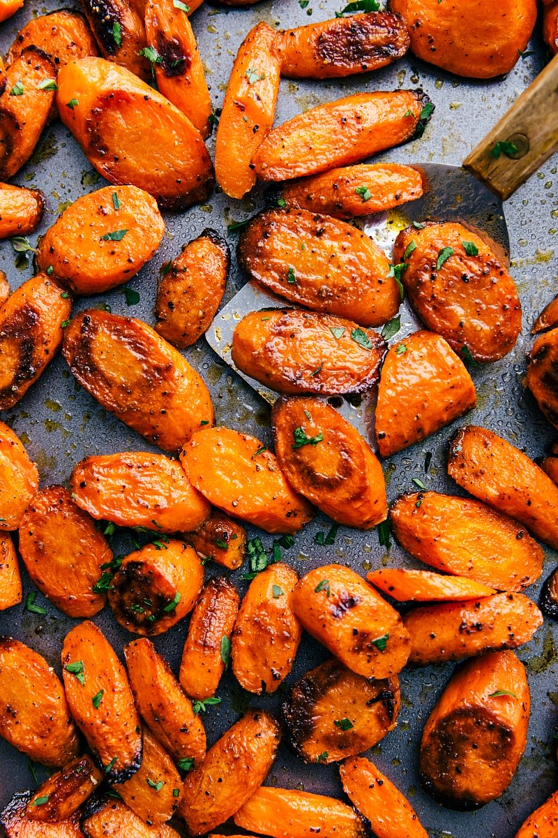 Overhead photo of a tray of roasted carrots