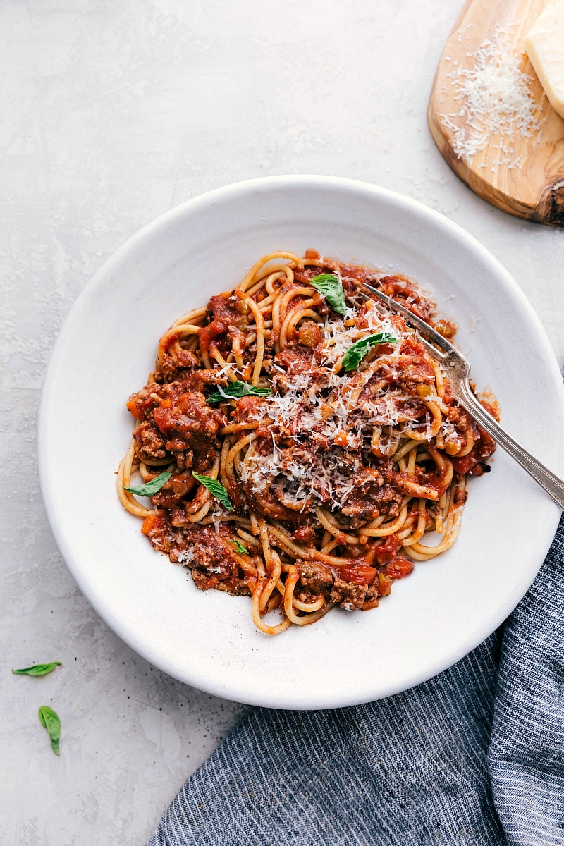 Overhead photo of Spaghetti Bolognese.