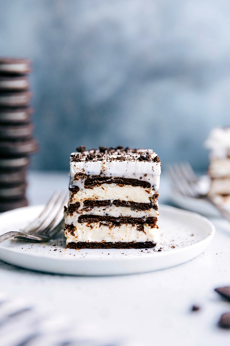 Ice Cream Sandwich Cake, ready to eat.