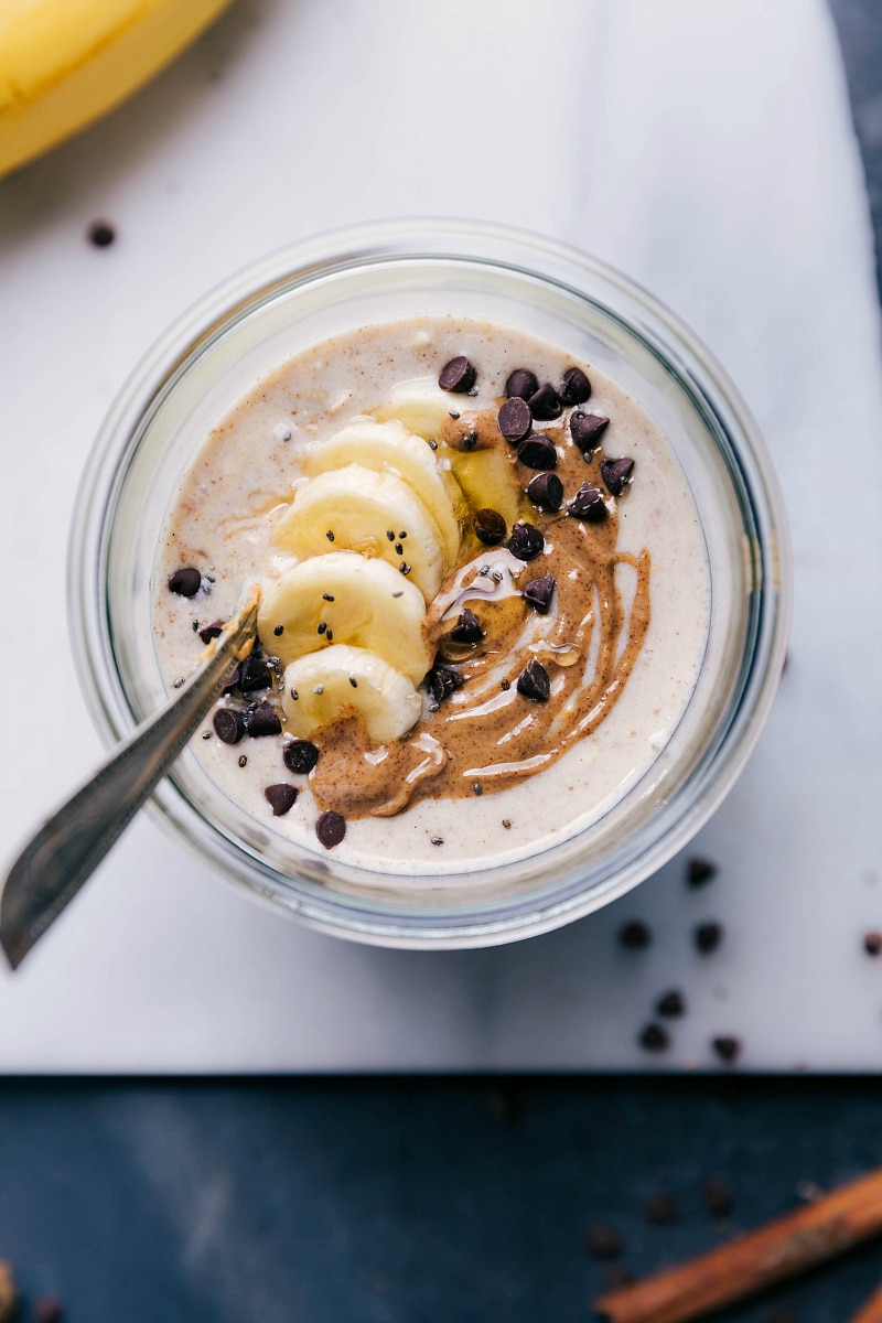 Overhead image of the Banana-Almond Overnight Oats.