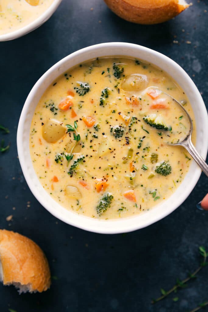 Broccoli Potato Soup (SO Creamy!) - Chelsea's Messy Apron