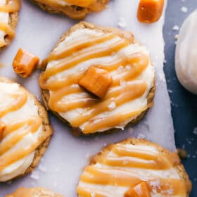 A bunch of Salted Caramel Cookies.