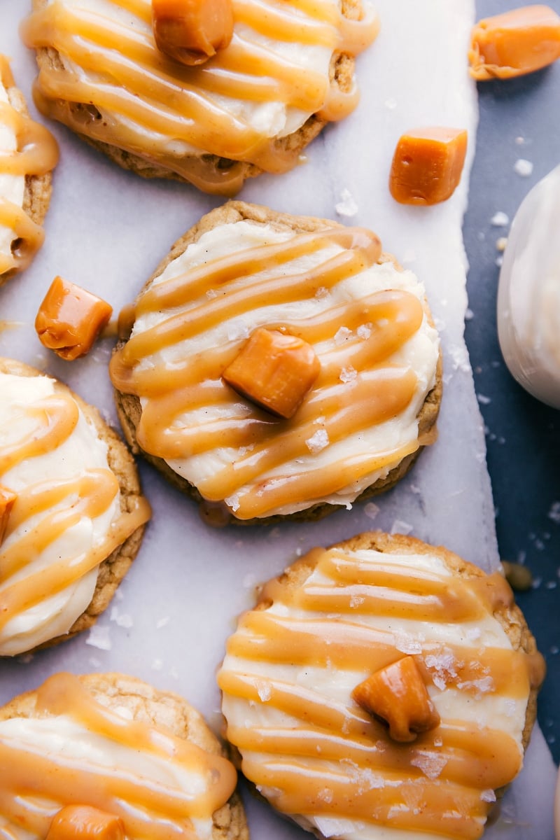 A bunch of Salted Caramel Cookies.