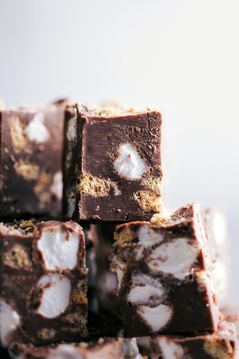 Image of several pieces of Smores Fudge.