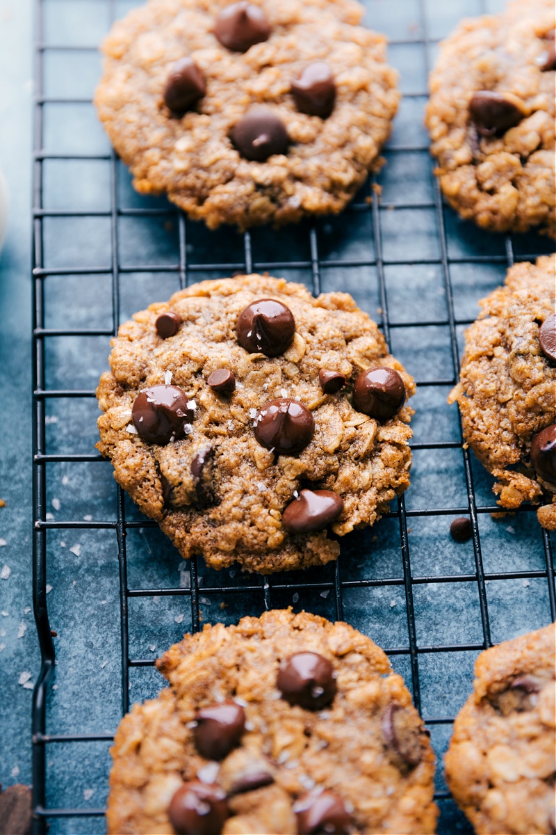 Healthy Oatmeal Chocolate Chip Cookies