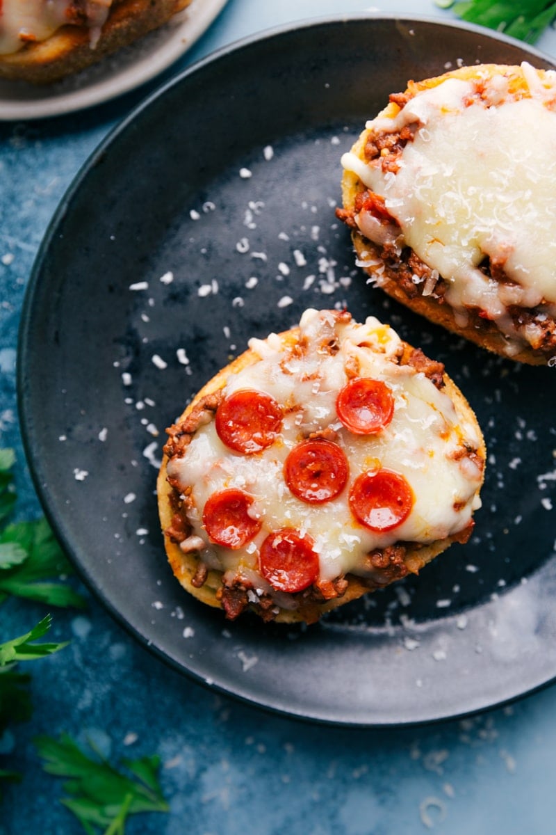 Up close overhead image of the Texas Toast Pizzas on a plate ready to be eaten