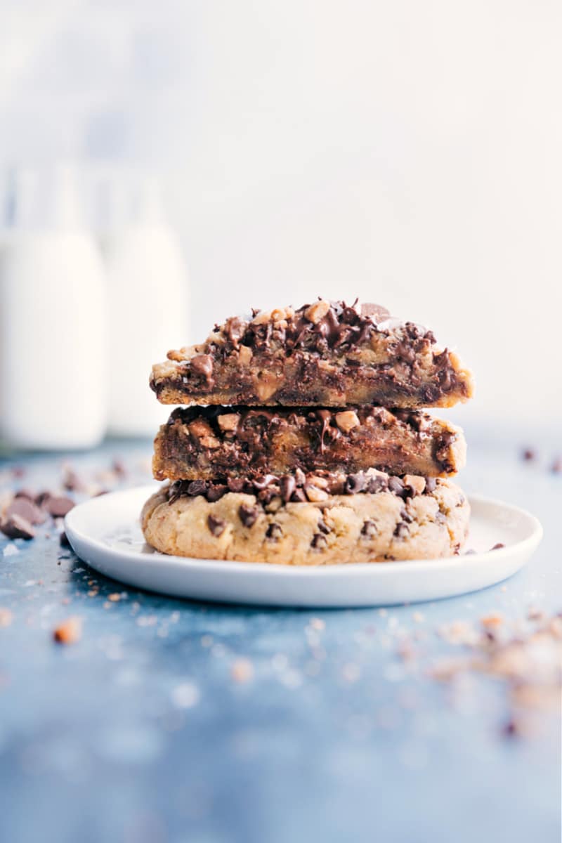 Image of the Gideon's Bakehouse Cookie copycat cut in half and stacked on top of each other