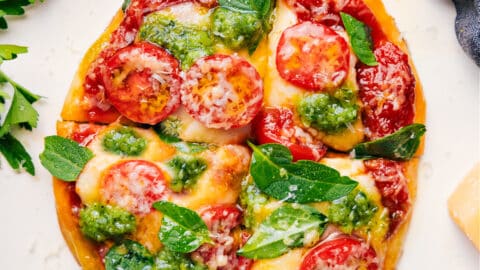 Naan Pizza (5-ingredients!) - Chelsea's Messy Apron