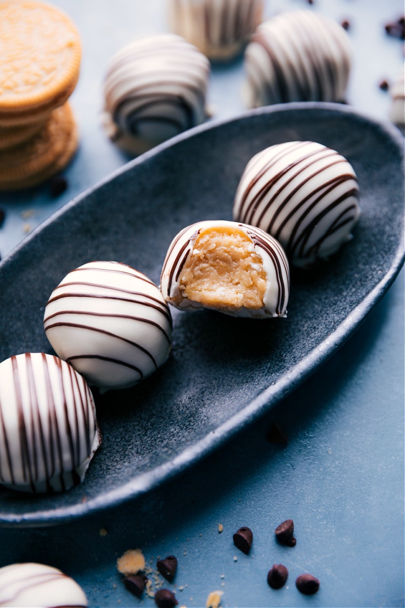 Image of the Golden Oreo Truffles