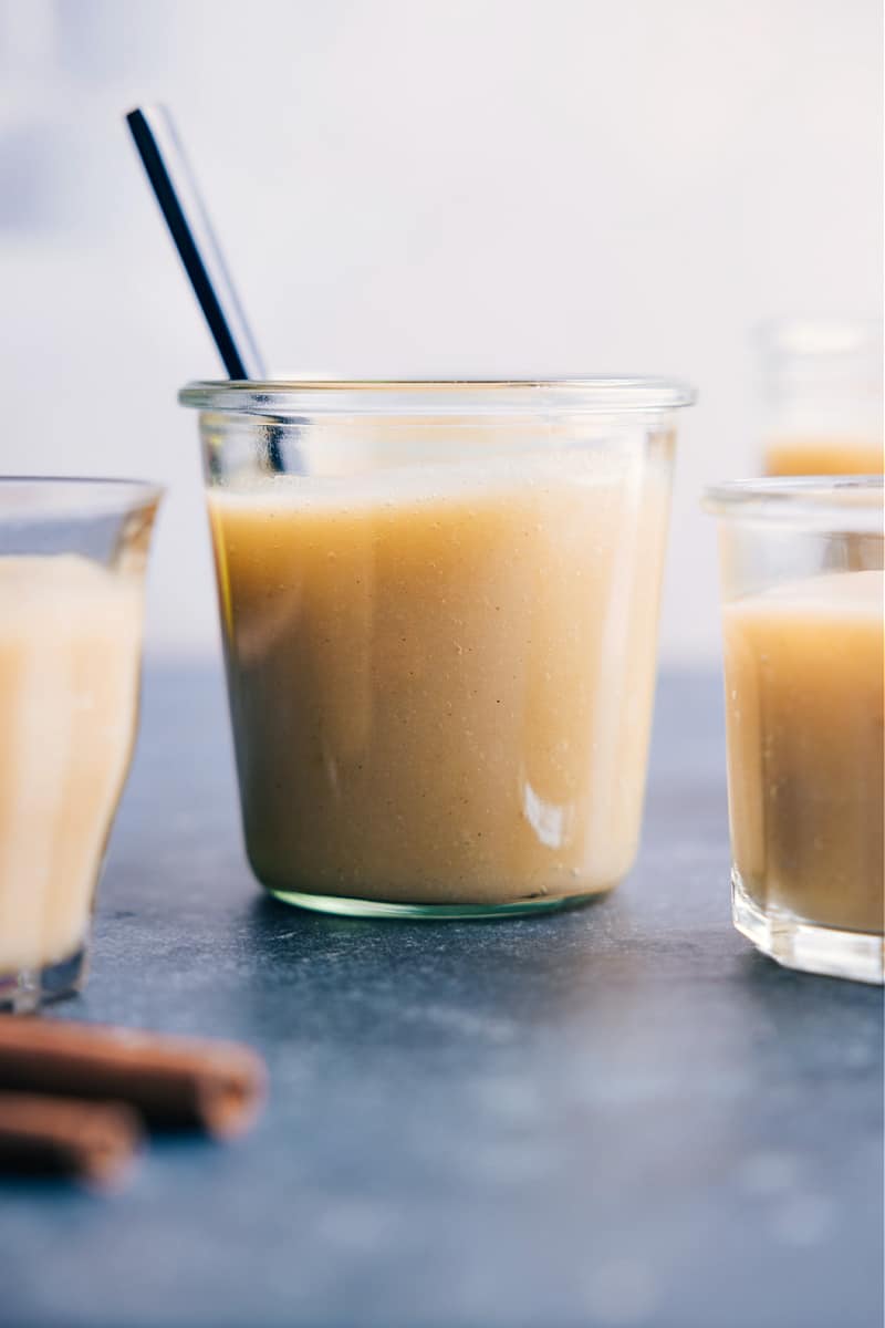 Image of Applesauce in a container