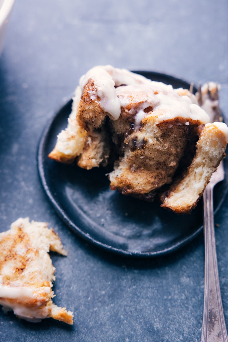 Closeup view of a Easy Cinnamon Roll on a plate